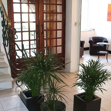Otel The Originals Boutique, De La Baie De Morlaix 3*